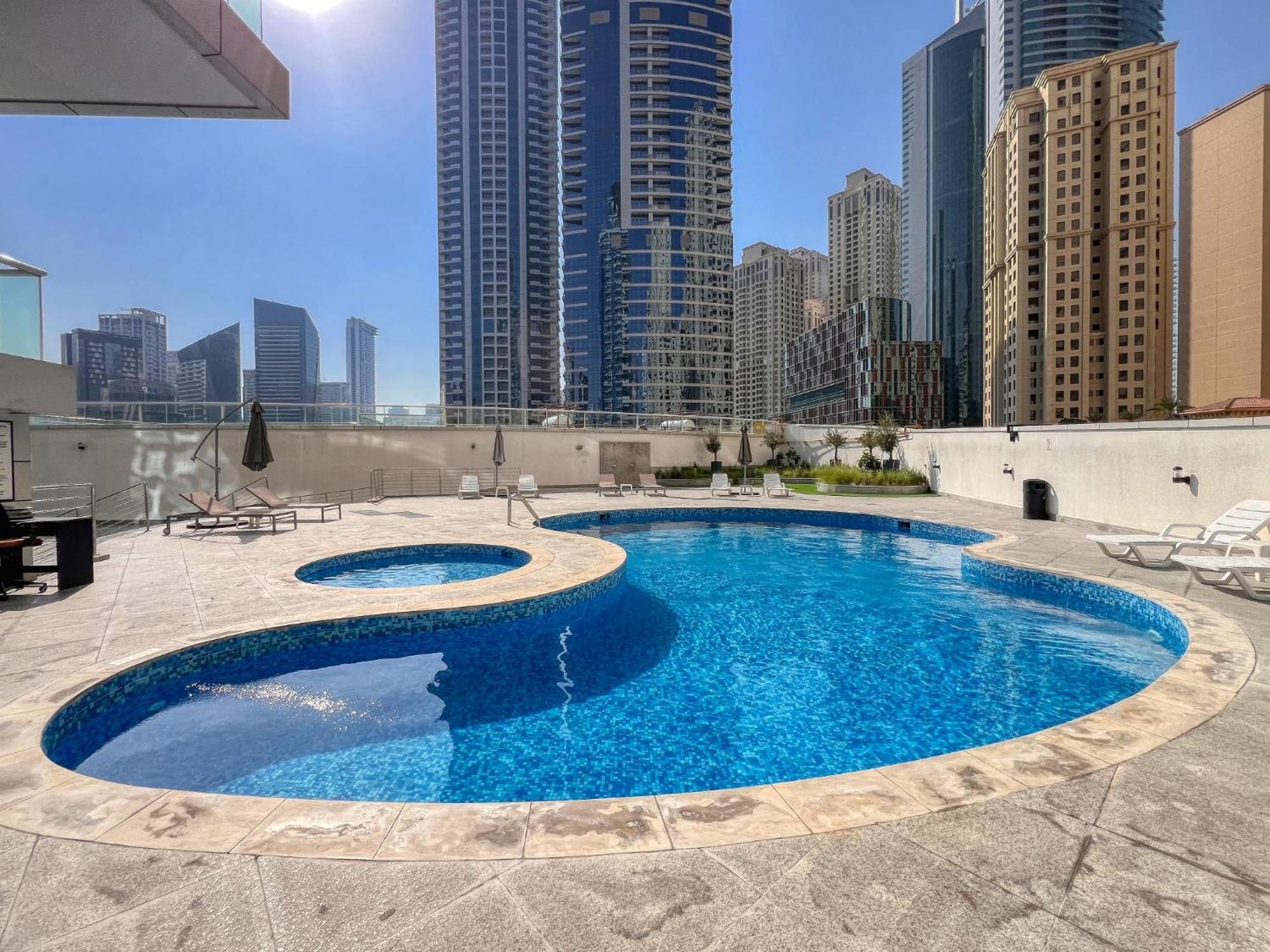 Villa Lovely Unit With Marina View Dubai Exterior foto